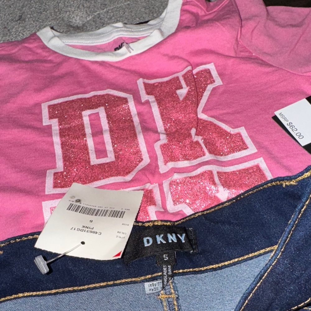 DKNY Girls Pink Graphic Tee and Denim Skirt Set Kids 5T - Picture 5 of 9